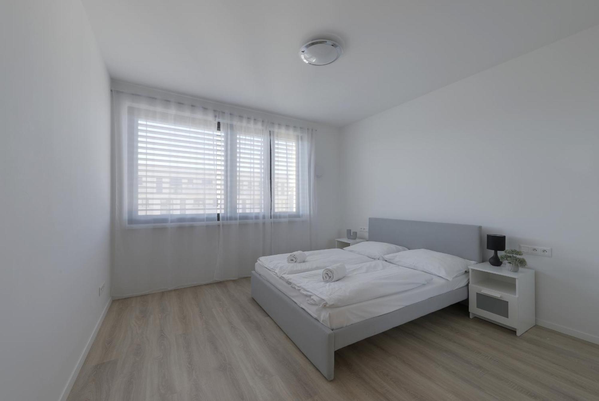 Bazova Apartment With Free Parking ブラチスラヴァ エクステリア 写真